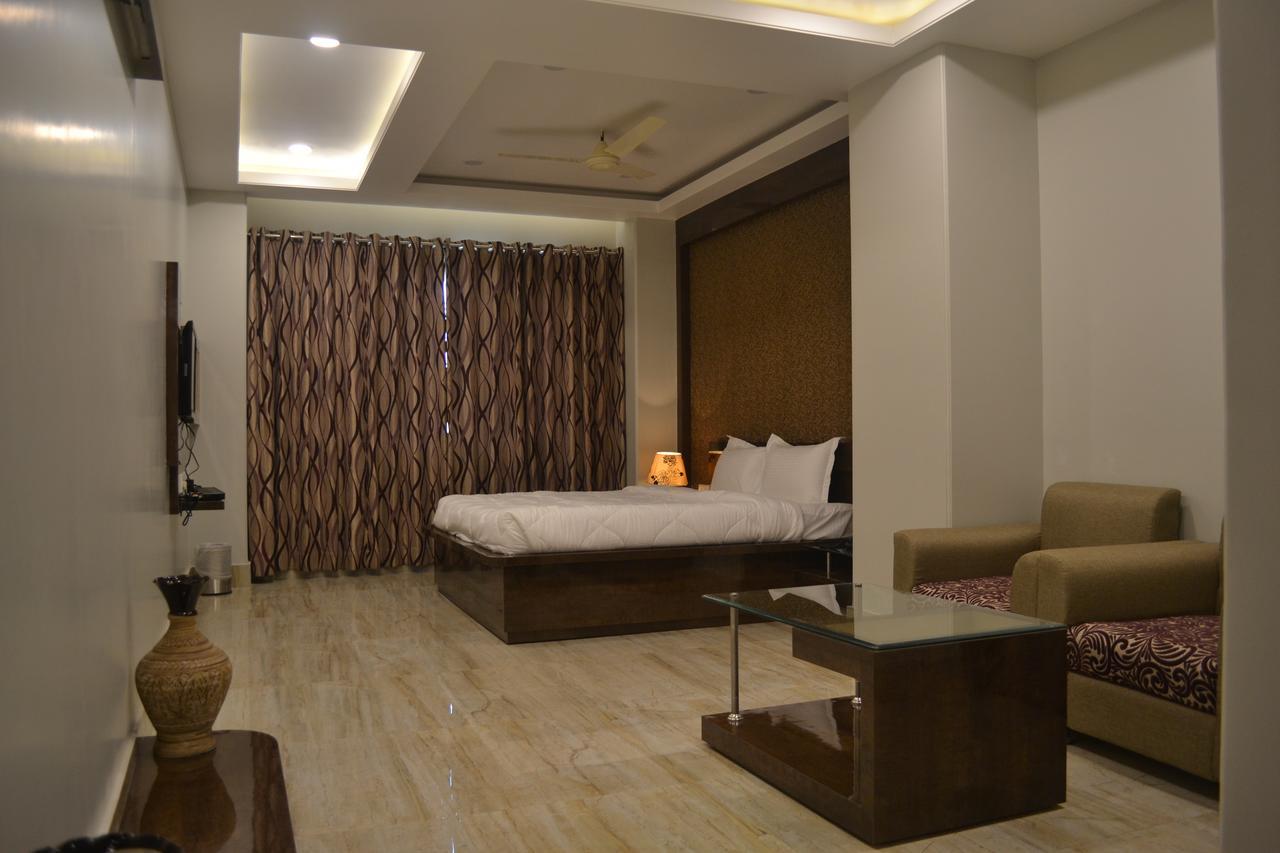 Hotel Madhuvan Palace Varanasi Bilik gambar