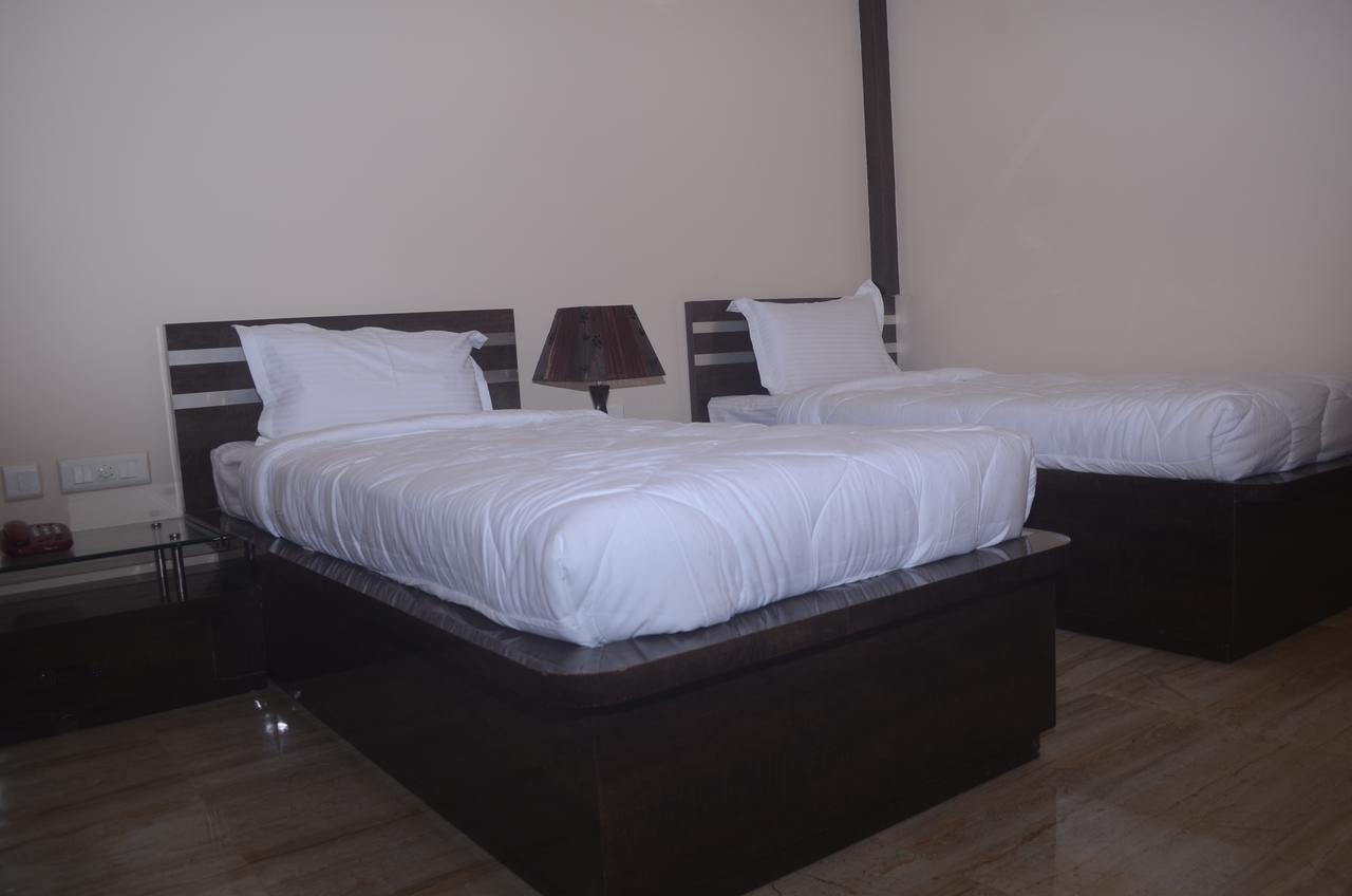 Hotel Madhuvan Palace Varanasi Bilik gambar